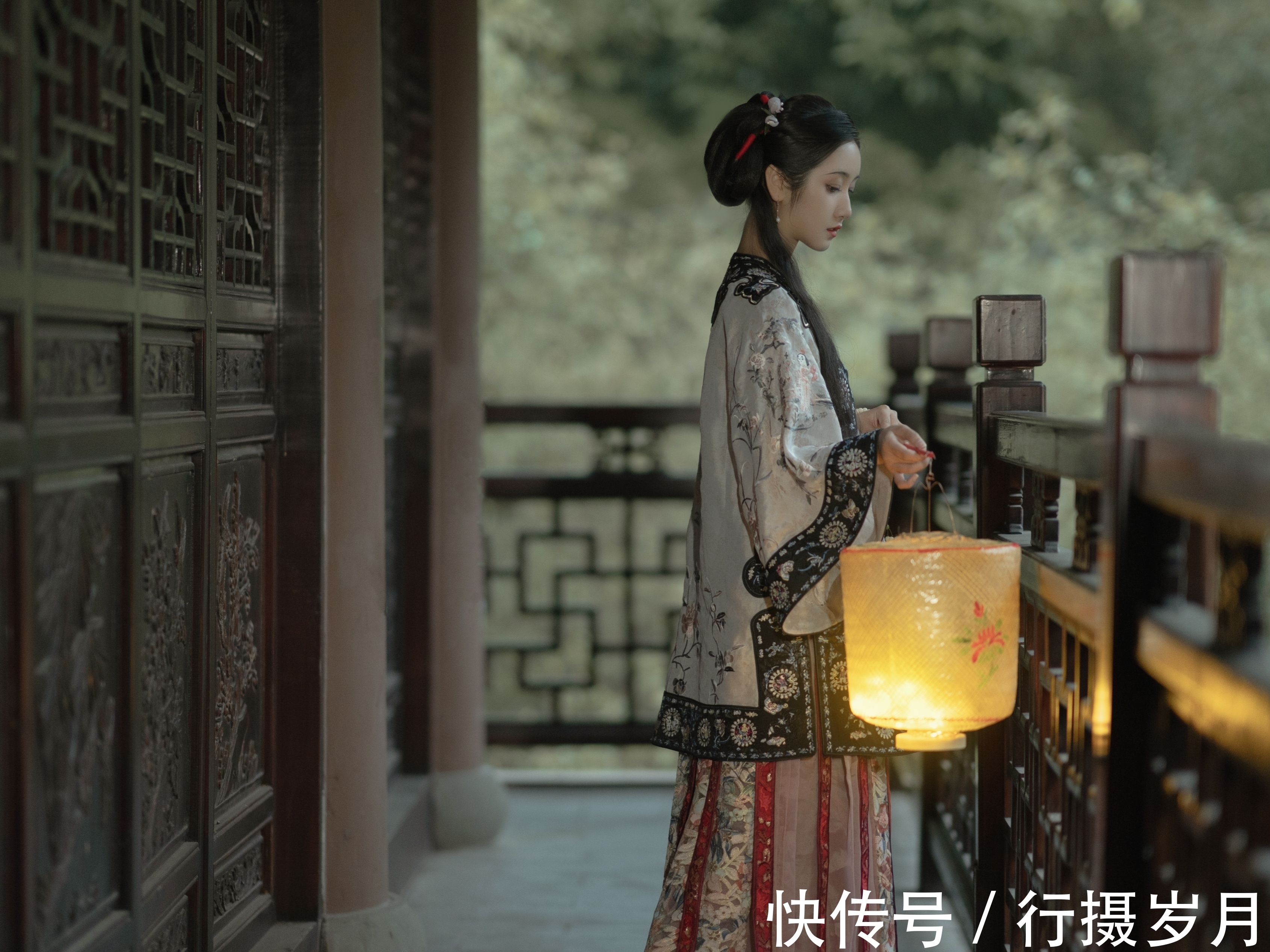 红尘梦@一缕相思一缕愁,寒烟锁翠楼