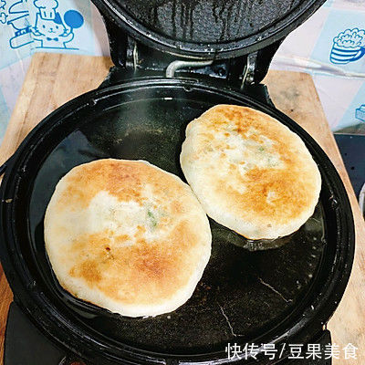 萝卜丝馅儿饼比卖的还好吃,简单易做味道棒