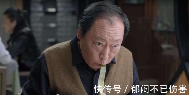 手指頭|蘇明玉帶蘇大強吃西餐 蘇大強害羞的吃手指頭