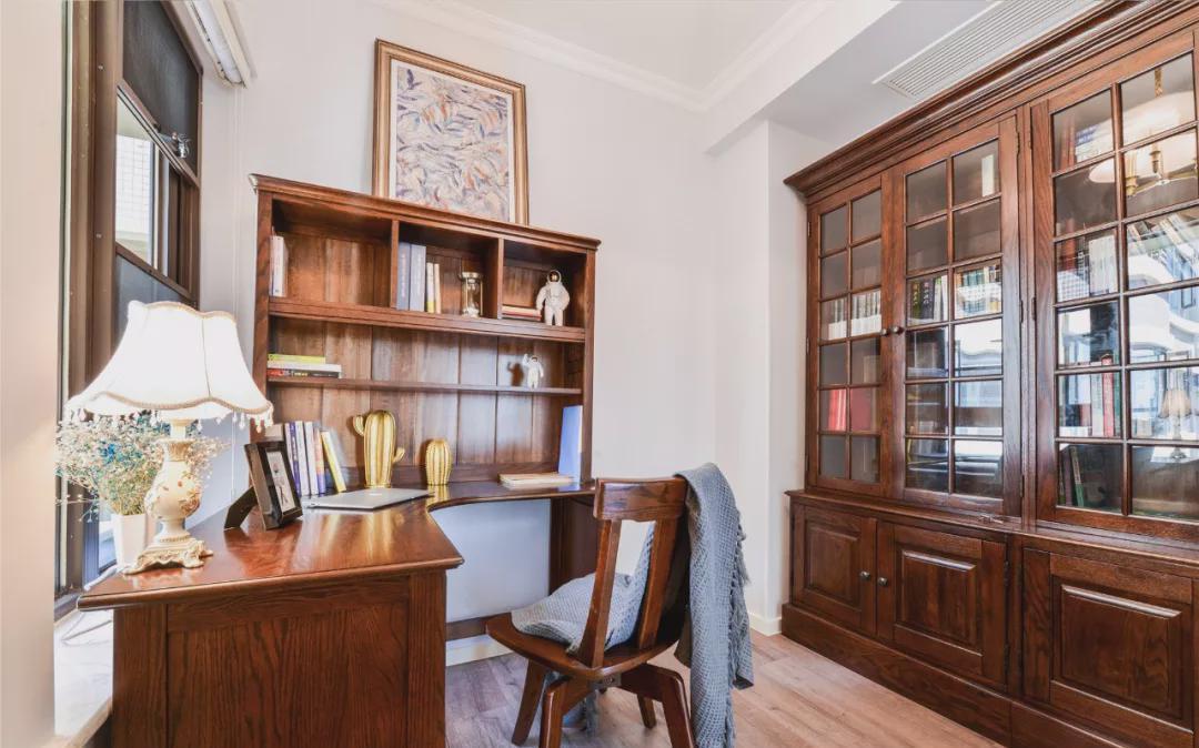 齐家云云|142平美式四居室,户型方正,色调浪漫又温馨,以后有房也这样装