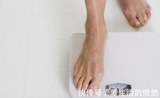 石榴|提醒：血糖偏高的人，平时常吃这4种水果，或有助于稳定血糖