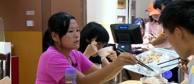 小李|孩子小时候有这三种“节俭”,长大容易没出息,父母可别沾沾自喜