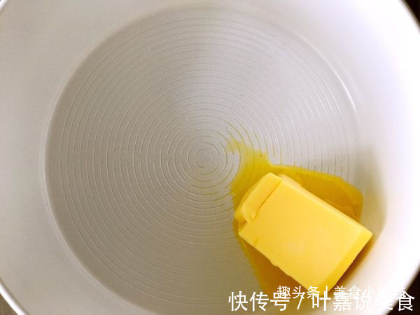 教你在家做焗烤甜椒盅，不仅美味而且卖相极佳，吃了还想再吃一个！