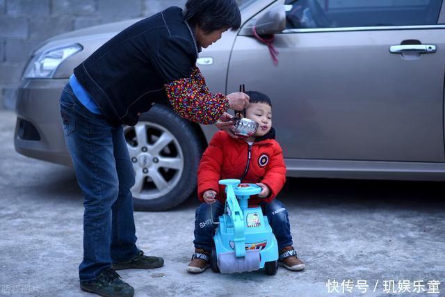 涵涵|孩子不好好吃饭,父母愁,试试这几个方法,或许你不用追着孩子喂