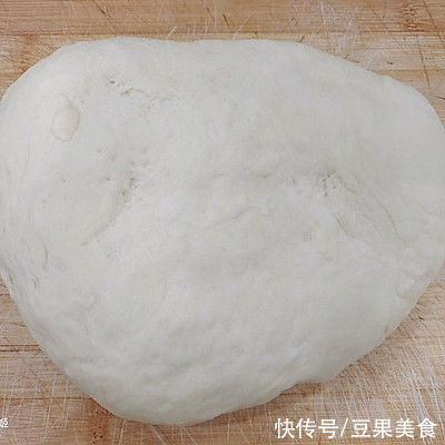 想要吃得健康，还是得吃法式蒜香小餐包