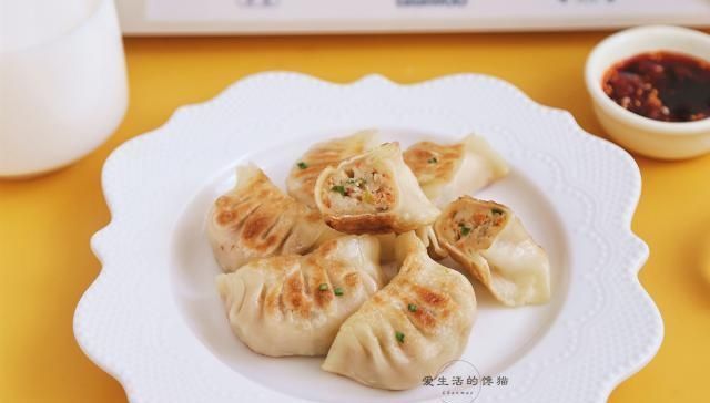 白菜|用它包饺子,比猪肉白菜鲜多了,实惠又顶饱,我家孩子1周吃3次