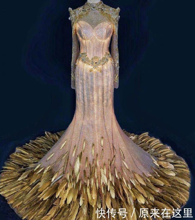 金鹰女神礼服手稿被传开，对比成品样式，这差距我没眼花吧