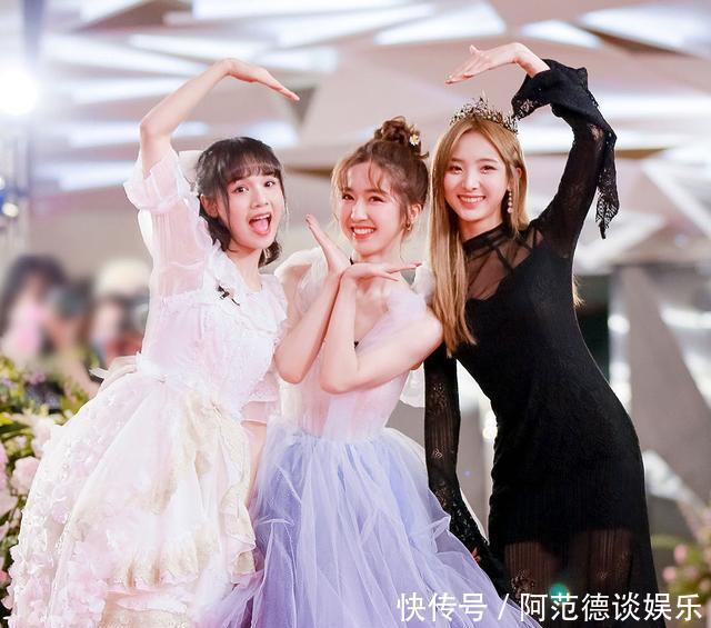  假唱|《创造营》总决赛槽点多选手嘉宾假唱明显，何炅主持频频嘴瓢