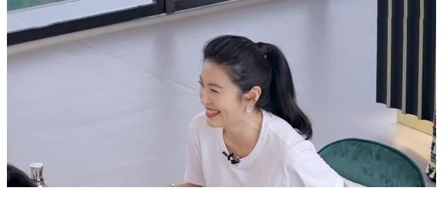 回歸|趙麗穎回歸第五季《中餐廳》，自曝再登節目的原因竟是為了治愈