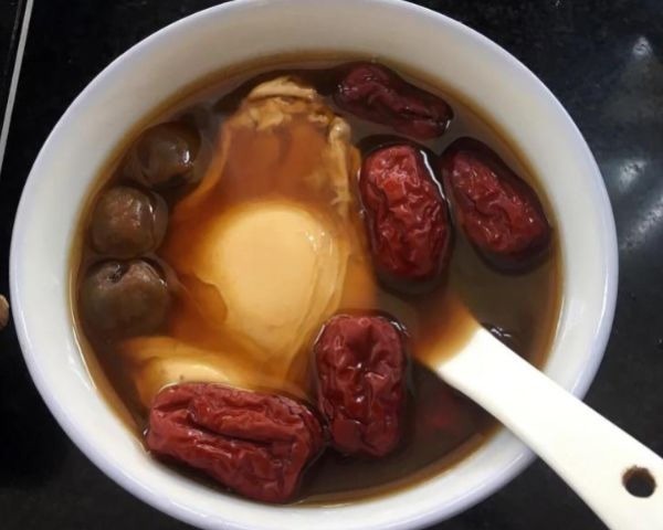 红糖|女人别亏待自己,多喝这碗汤,称穷人的阿胶,养胃补血,肌肤水灵