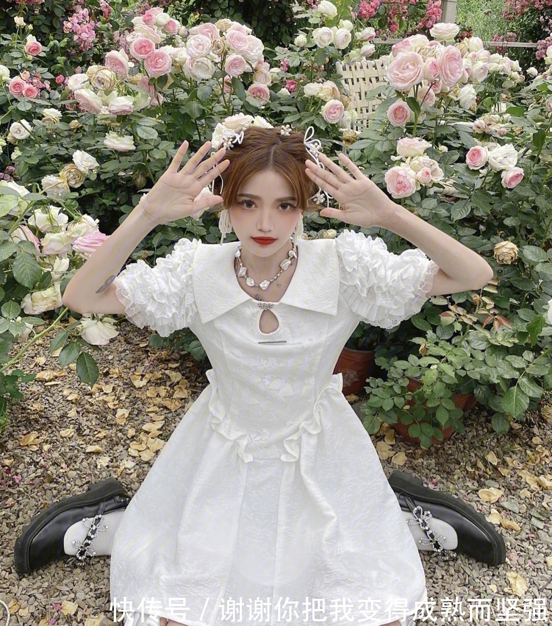 田园风|这才是夏日“萝莉风”穿搭,特别是各种麻花辫,浪漫又有田园风