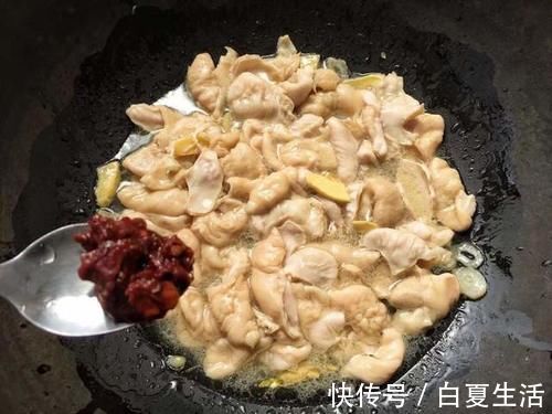 甘香|火爆猪大肠,甘香四溢,上桌就被抢光,是一道开胃下饭的美食