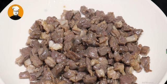 牛肉|牛肉和猪肚一起烧，没想到这么好吃，牛肉鲜嫩猪肚爽脆，看饿了