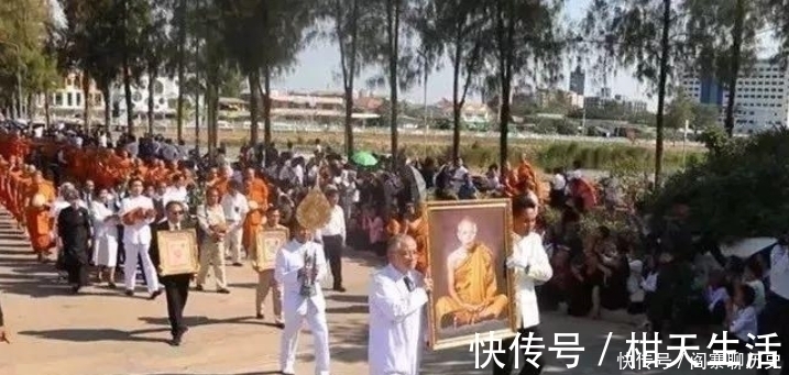 佛教&“泰国圣僧”龙婆坤:捐款60亿泰铢,接受国王跪拜,一生是个传奇