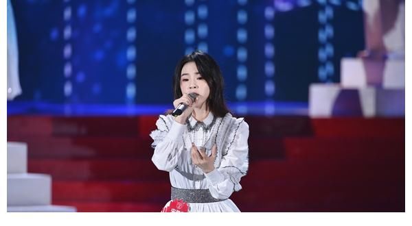 宋雅萌|清原女孩綻放嘹亮歌聲，繁星互娛歌手宋雅萌圓夢《星光大道》舞臺