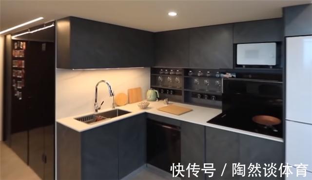 户型|北漂夫妻买下24㎡婚房,柱子4米宽,窗台就占户型面积一半?