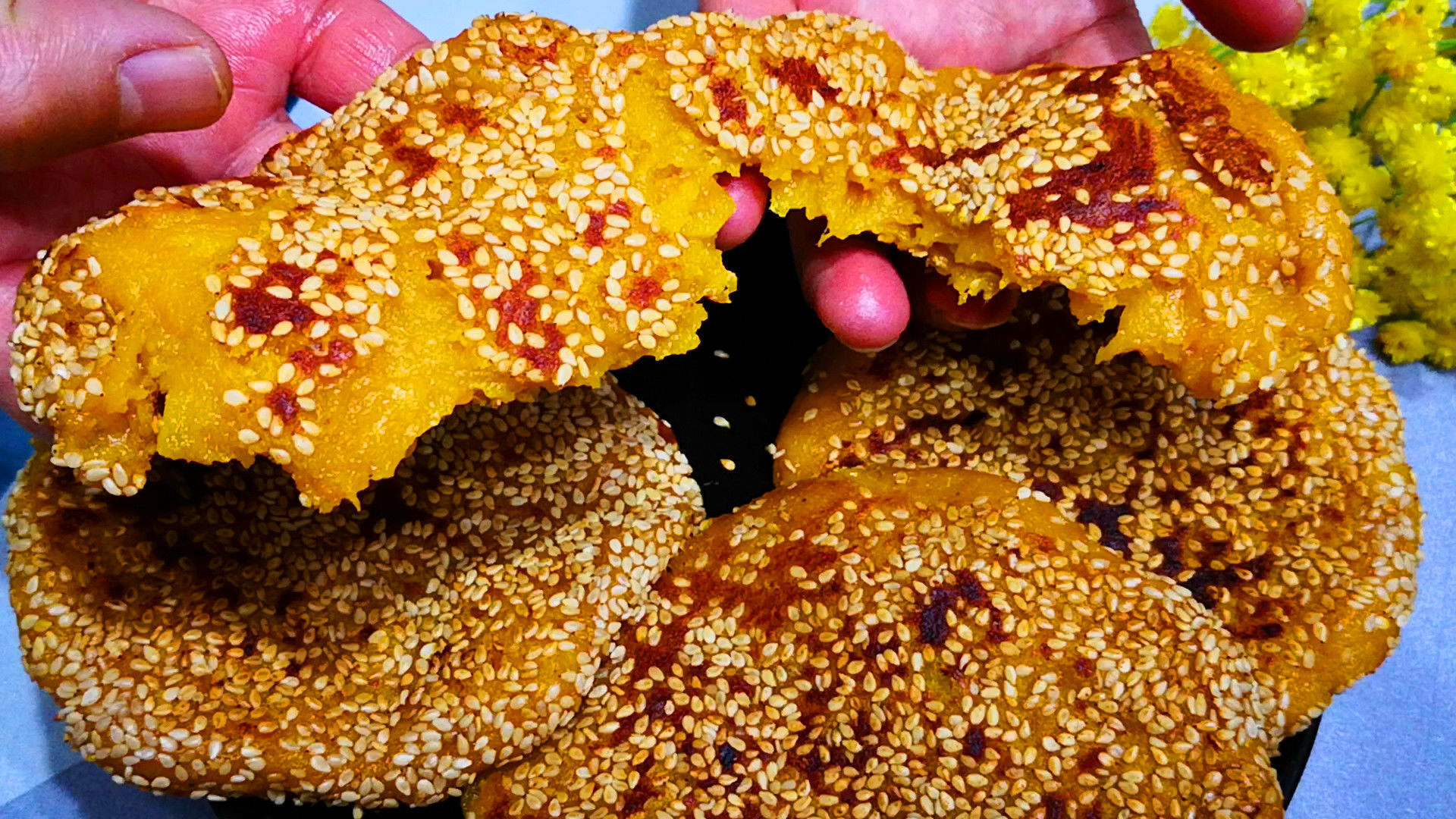 早餐别吃油条了,教你新吃法,不发面不烫面,孩子天天想吃,真香