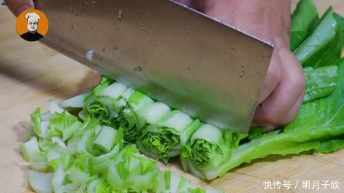 炒面很多人都做错了,难怪不好吃,大厨教你饭店做法,实在太香了