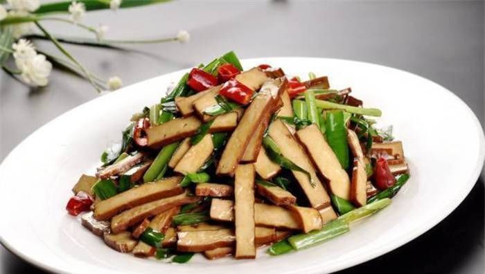 明明|洋葱和它是最佳搭配,明明是素菜吃着比肉香,吃多了真上瘾