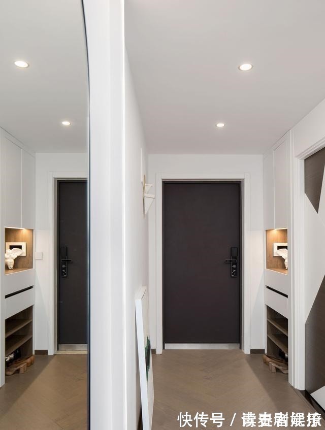 中式|走进她家,才知大平顶配大白墙有多清爽,一人独居过得轻松又舒适!