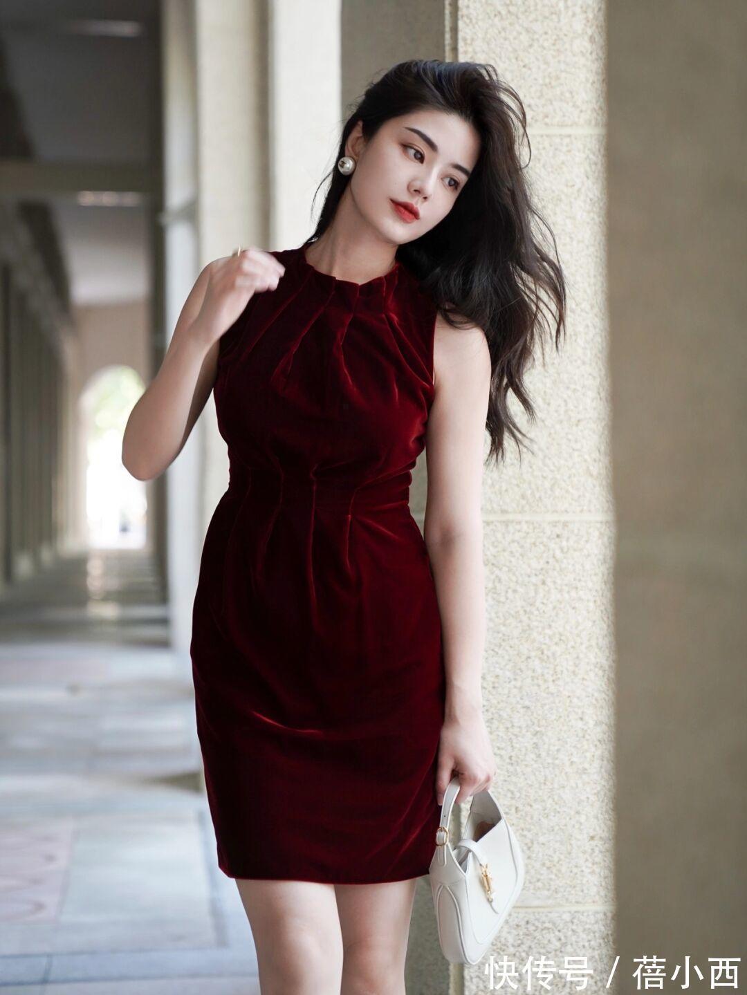 优雅 40岁女人穿衣要讲究点,学博主的连衣裙、半身裙搭配,优雅又体面