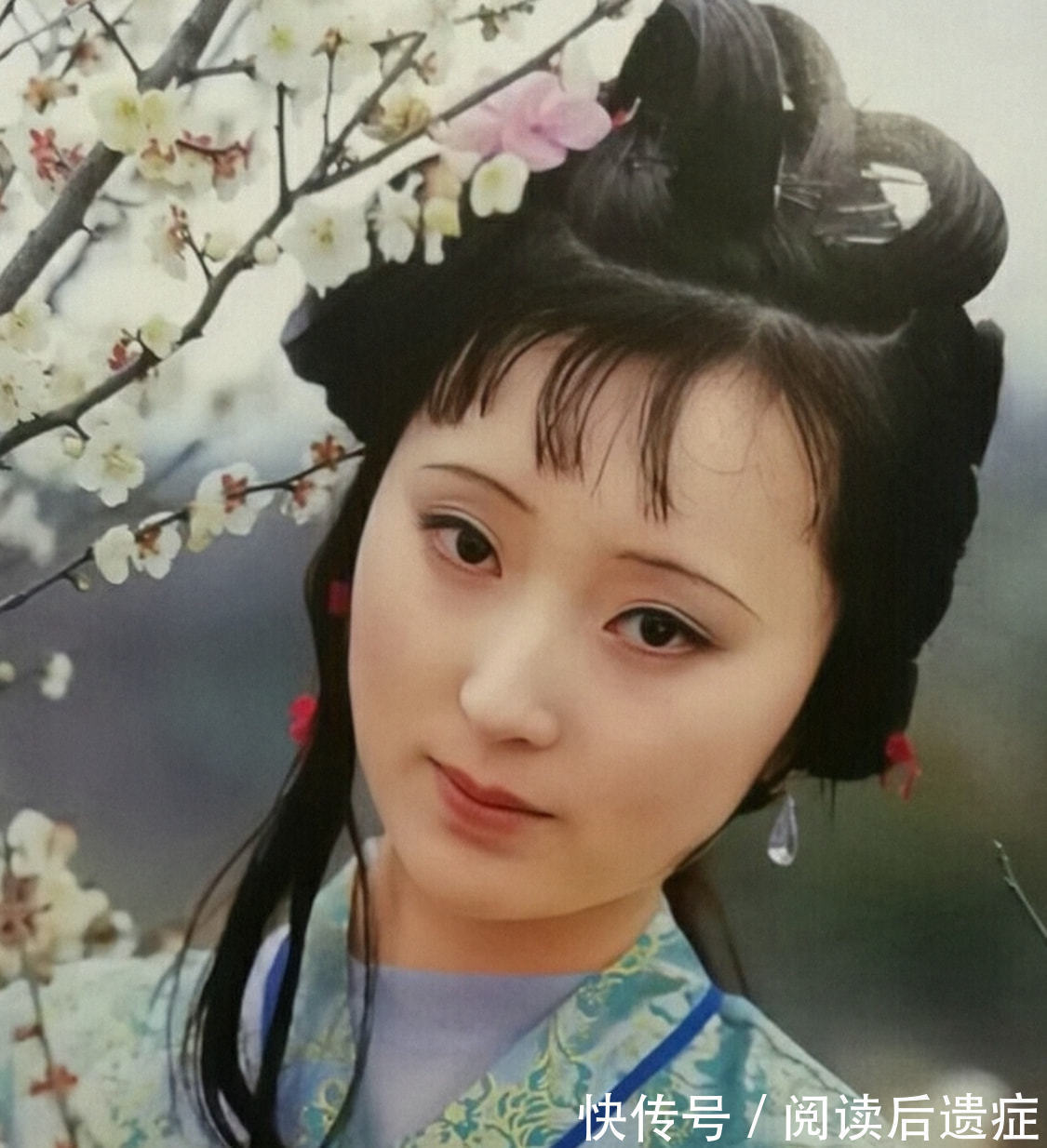 薛宝钗&宝玉外出祭奠金钏儿,林黛玉话里有话,薛宝钗为何不答?