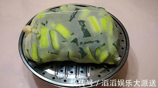 自己腌制的黄瓜总不脆制作时加1步，爽脆更入味耐存放