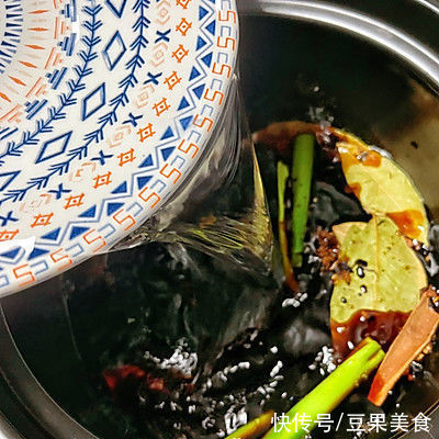 米饭|色香味俱全，米饭配家庭版五香茶叶蛋，下饭绝杀