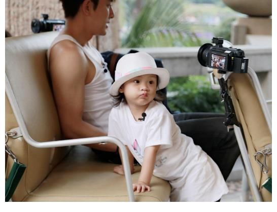 爸爸回來了|《爸爸回來了》播出6年，當年的萌娃寶貝這會都怎樣了？