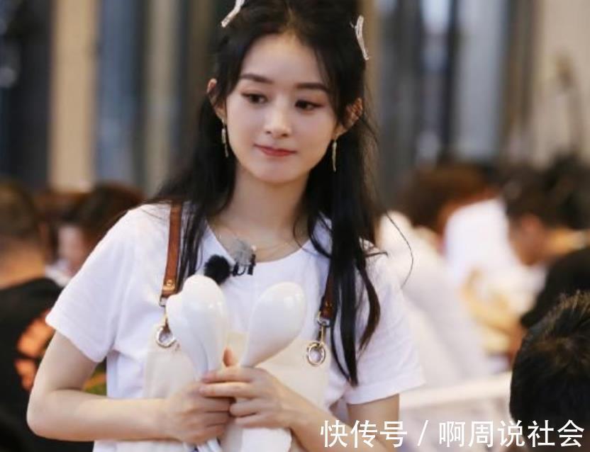 趙麗穎|《中餐廳5》抓住收視密碼,龔俊出場一出場,熱度沖上第一