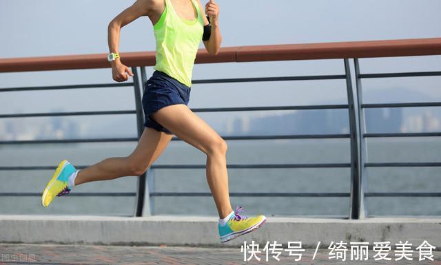 女性|女性变老下半身会有哪些变化？一样不占的话，恭喜你了，做好4个习惯延缓衰老