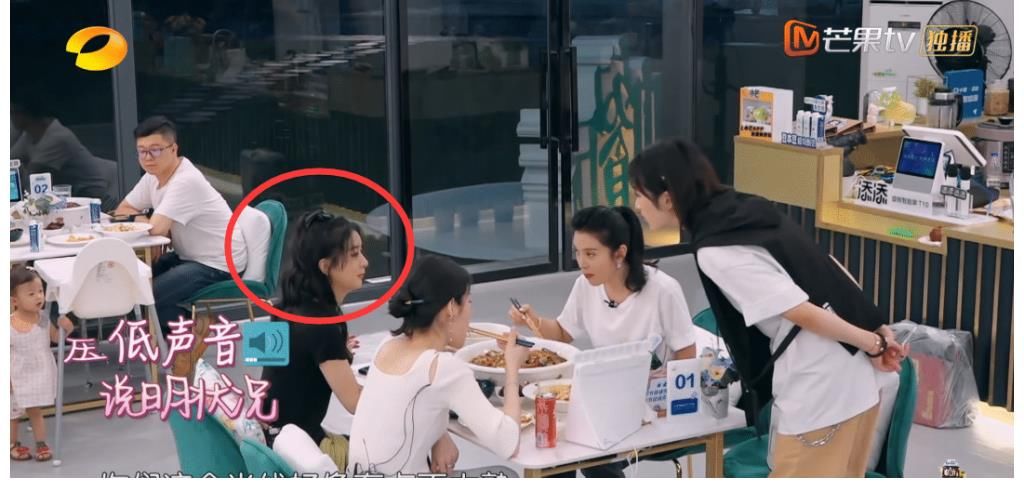 宁静|《中餐厅5》到底有多假?客人吃到生米线不吭声,赵丽颖反应得体