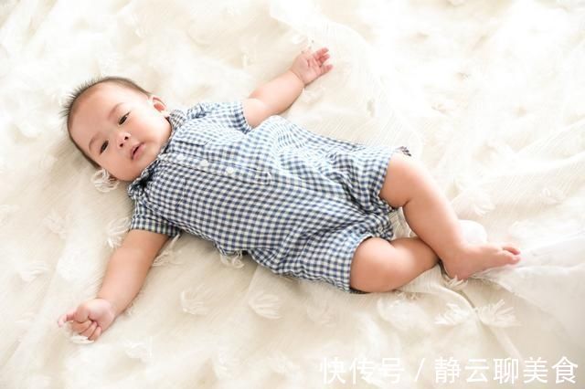 宝妈|宝宝为什么经常紧握“拳头”宝妈需要知道的几种“手语”