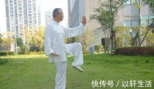 左腿|人老腿先老,“金鸡独立”站胜老年疾病,巧练腿脚来抗衰