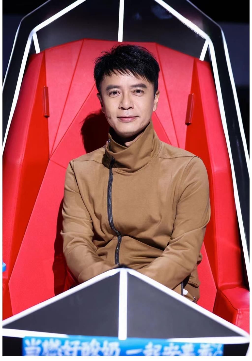 李克勤《中国好声音2021》导师对决全员晋级,新一轮决赛热血开赛