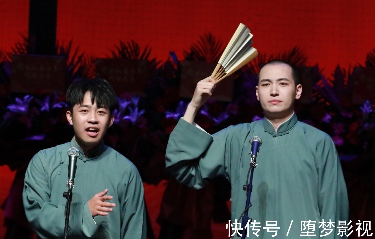 九龙|游戏黑洞张九龄:喝水喝出鼻涕泡,九龙温柔帮忙拧瓶盖