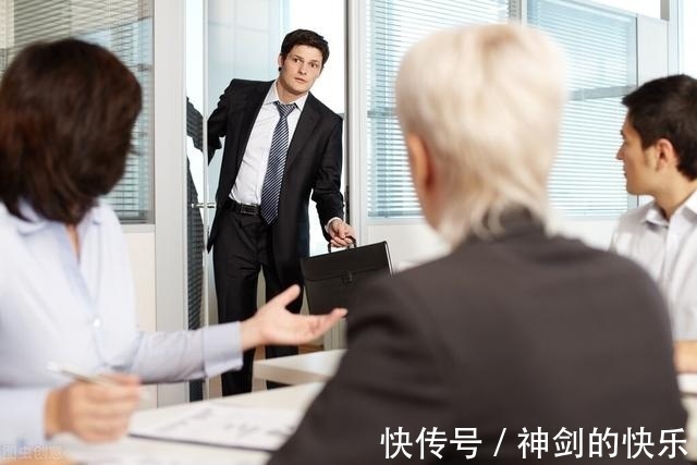 昨天早上居然迟到了!这是什么情况?