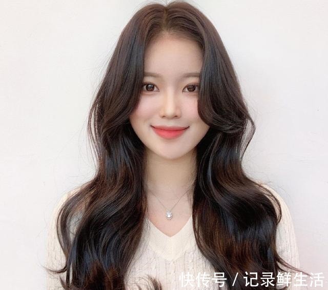 全头 如何让自己剪一款漂亮的发型看看这15款,很值得尝试!