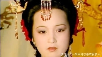 宝钗&元妃为何“弃黛选钗”?省亲时黛玉的一个小举动出卖了她