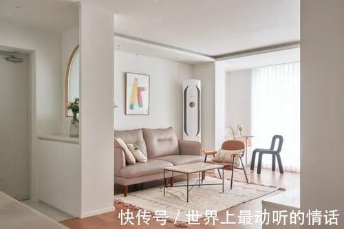 衣帽间|84平婚房，进门就被迷住了，不装电视不要餐厅，布置完好暖心