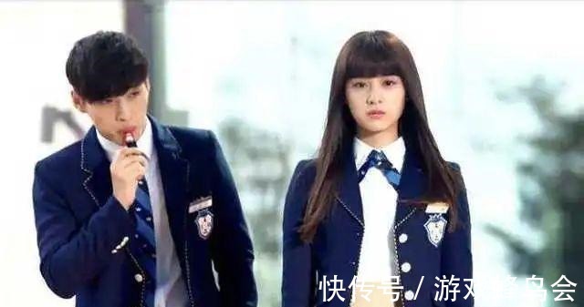 穿法 学生党超流行的4种校服穿法，“土味”穿出时尚感，老师头好疼！