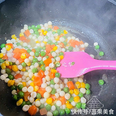 玉珠|玉珠归巢 虫草花和鸡头米搭配的纯净素食