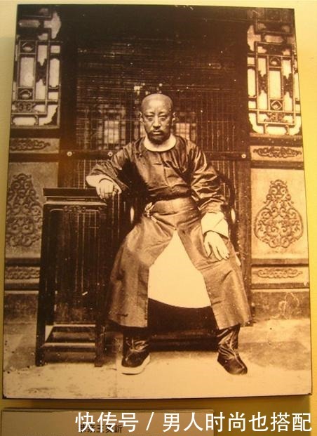 同治帝|恭亲王奕訢权力多大两宫太后是摆设,同治帝害怕,只能喊六叔!