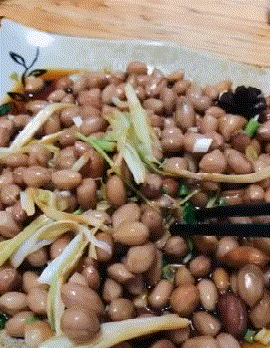 |搞笑GIF趣图：?我们村排名第一的大工，没有宝马不出工！