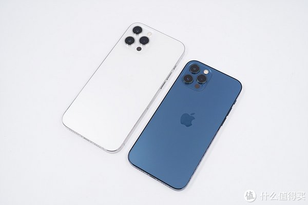 屏幕|有线平常心无线很尴尬，苹果iPhone 12 Pro Max充电评测