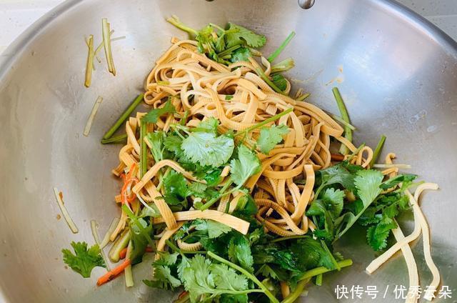 身体|这菜，一斤9毛，钙是牛奶的4倍，鸡蛋的8倍，家里老人孩子要常吃