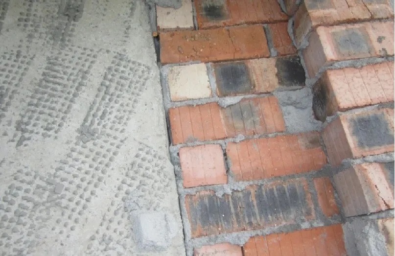 斜顶砖|墙面开裂的15个成因,施工请注意