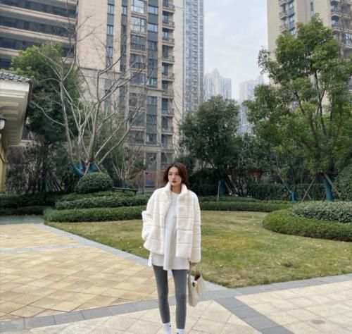 哪种穿搭最减龄？甜美元气风穿搭了解一下，这几种配色超温柔