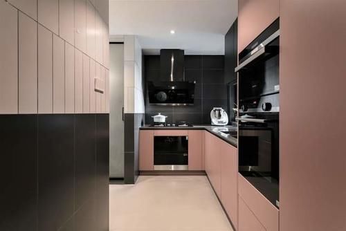 主卧|去客厅化设计，不铺地板不铺砖，100㎡的家反而更时尚大气