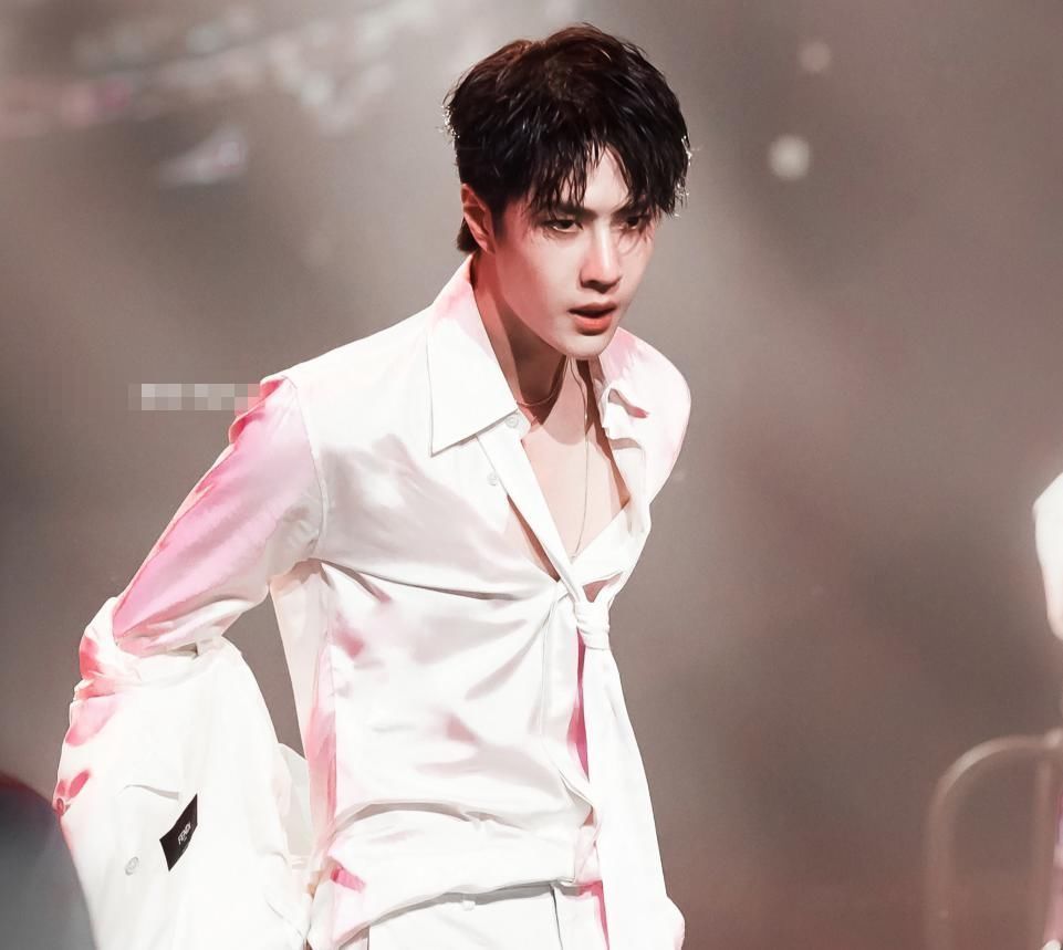 钱枫|王一博在《天天向上》改变太大了!被点名送上热搜,粉丝:三岁实锤